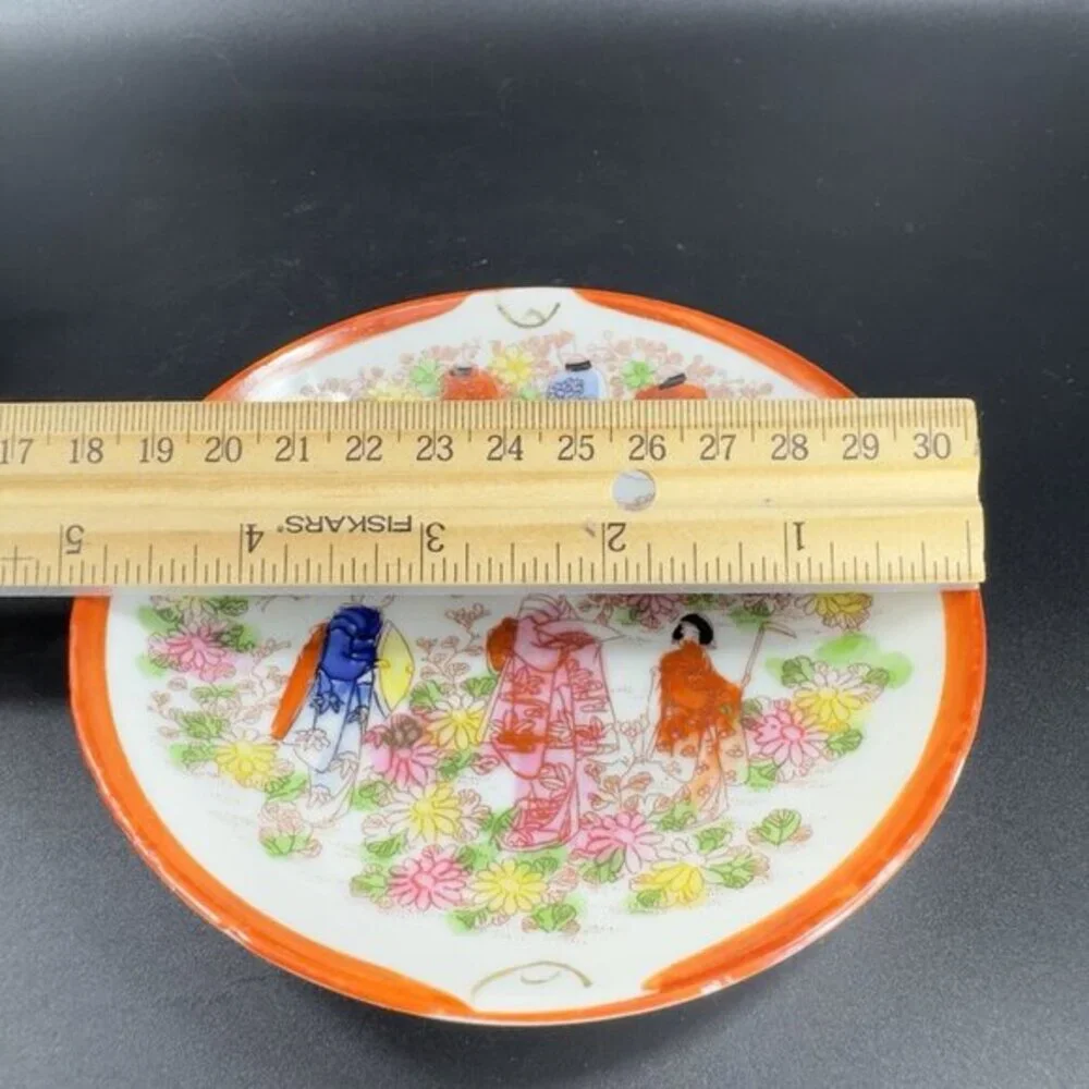 Japanese Kutani Geisha Porcelain Eggshell‎ Thin See Through Teacup Saucer Set